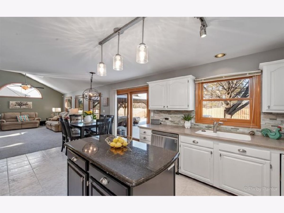 Homes Sold Fieldcrest Farms Algonquin Illinois, 1530 Farmhill