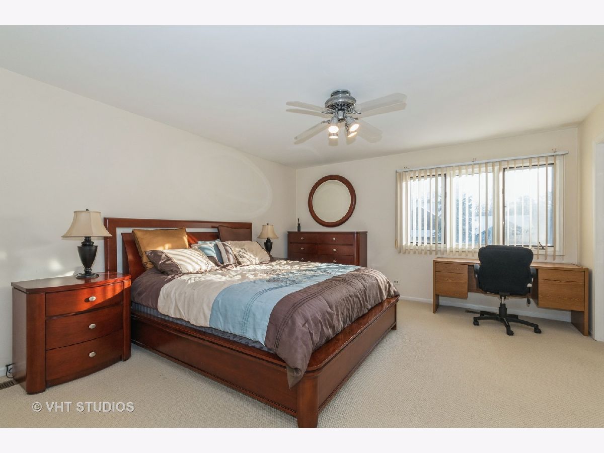 Townhomes Sold Picardy Circle Northbrook Illinois, 610 Picardy