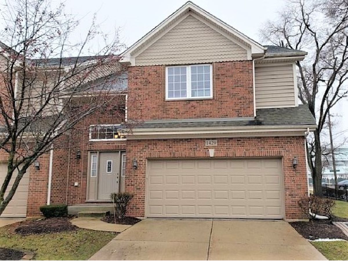 Townhomes Rented Arlington Station Palatine Illinois, 1429 Katie