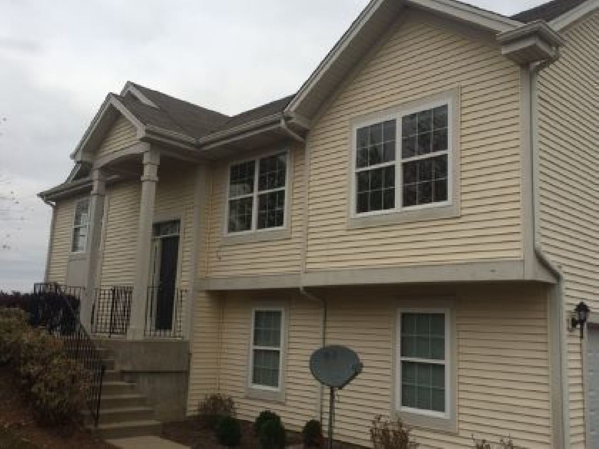 Townhomes Rented Timber Glenn Yorkville Illinois, 1399 Carolyn