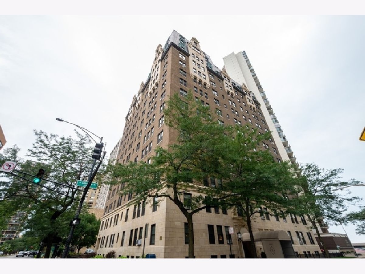 Condominiums Sold Park Edgewater Chicago Illinois, 6101 Sheridan