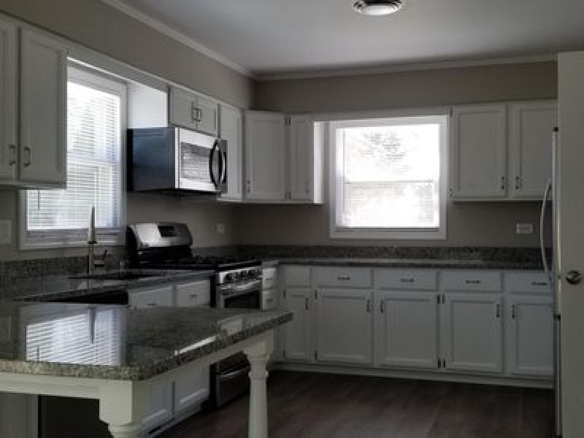 Homes Rented Pistakee Highlands Mchenry Illinois, 5408 Highland