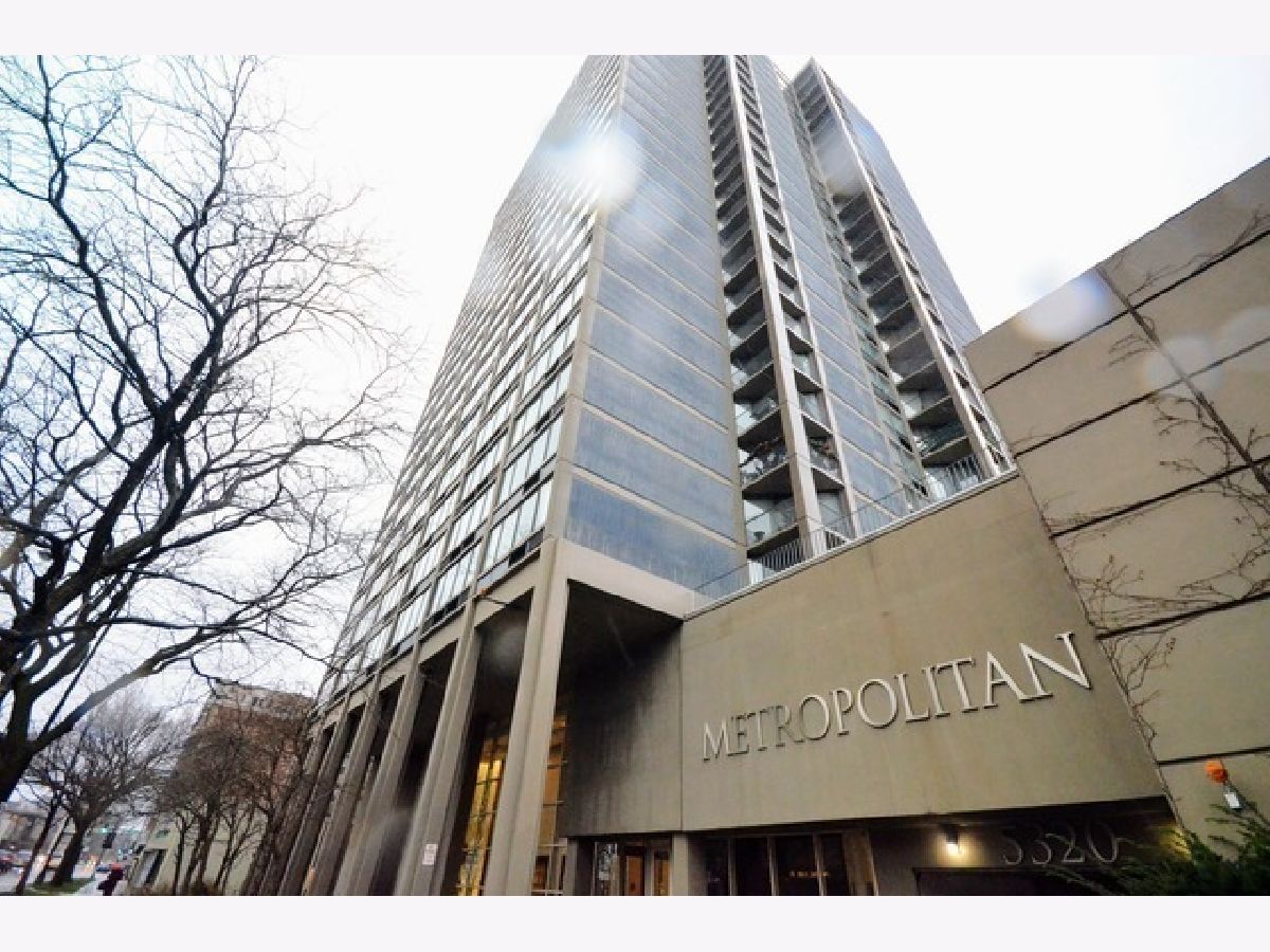 Condominiums Rented Metropolitan Chicago Illinois, 5320 Sheridan