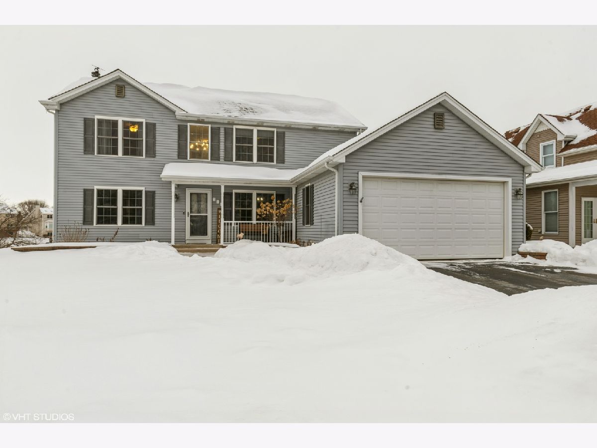 Homes Sold Braeburn Crystal Lake Illinois, 216 Midlane