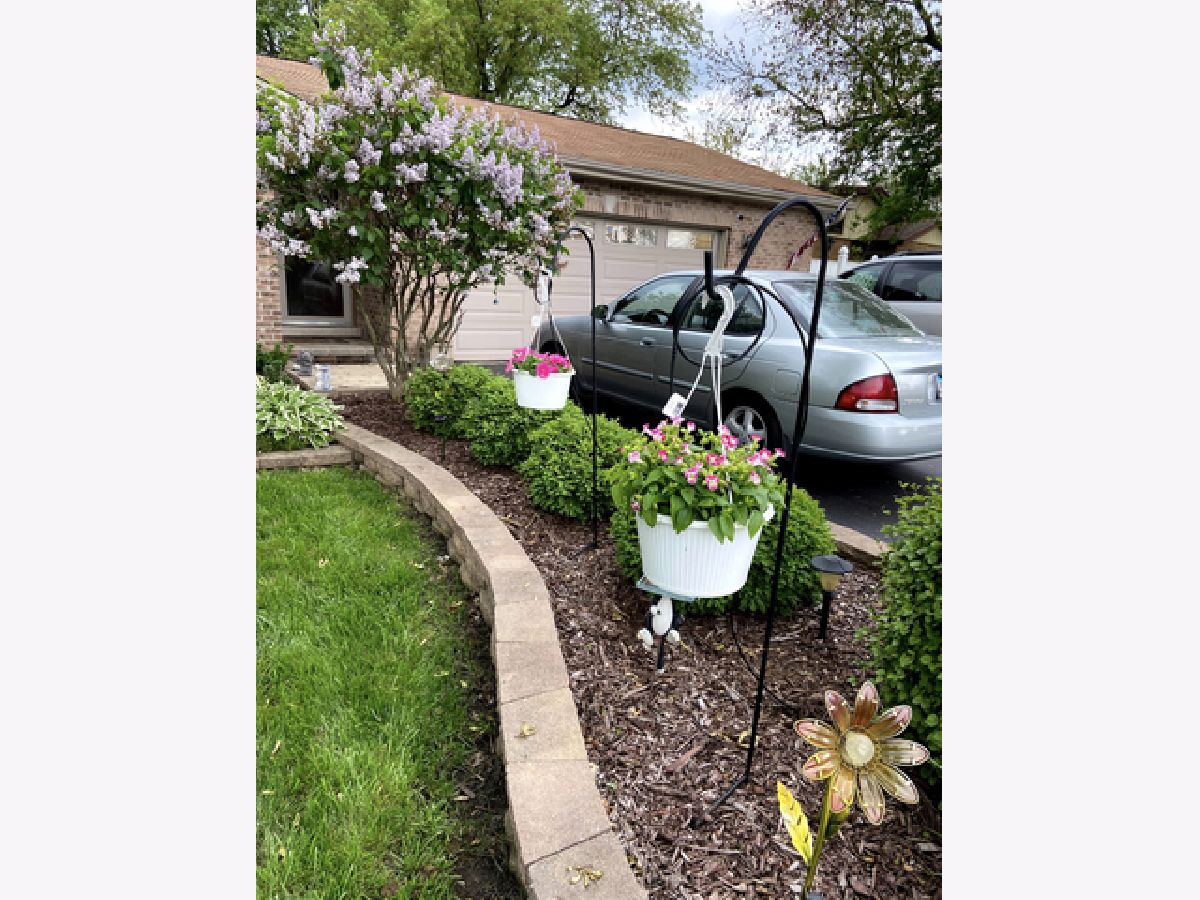 Homes Sold Friendly Oaks Oak Forest Illinois, 5428 Aimee