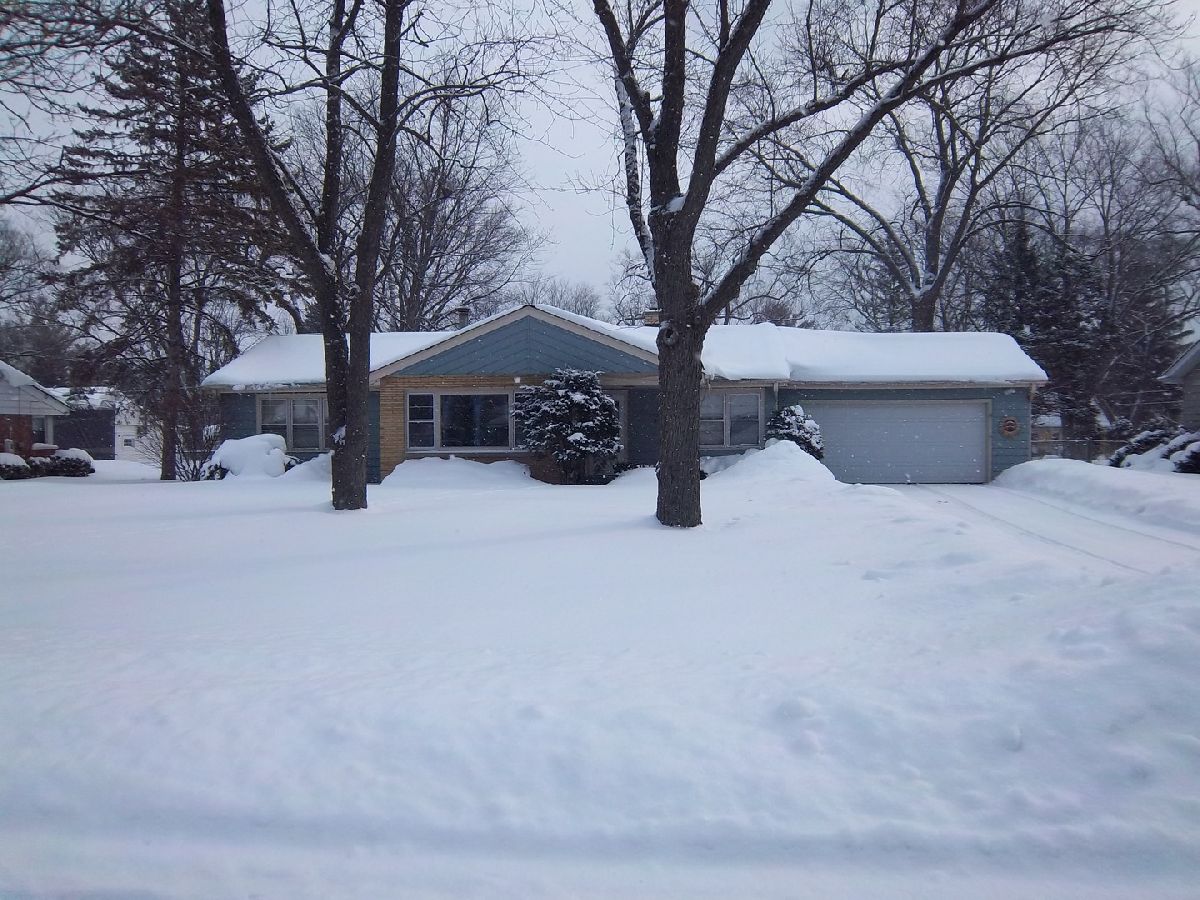 Homes Sold Westlands Villa Park Illinois, 1325 Monterey