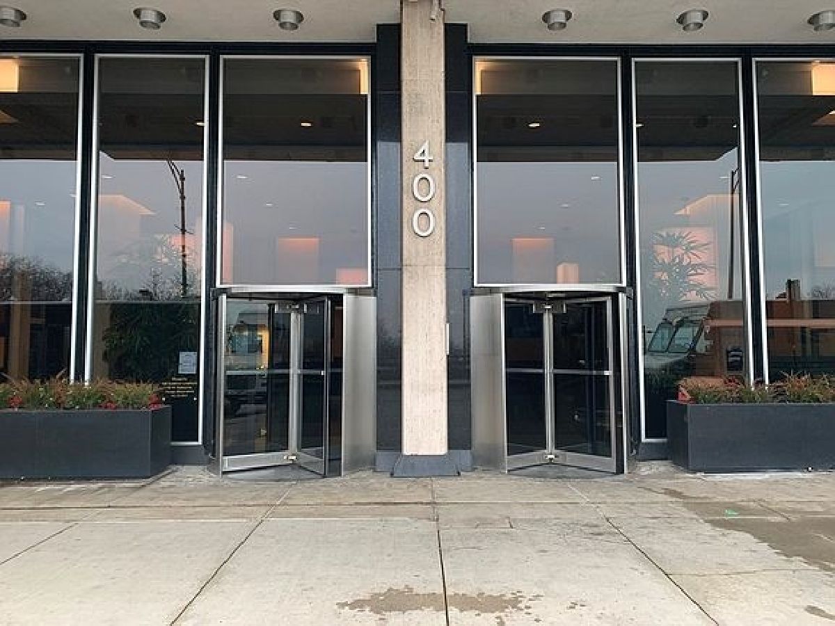 Condominiums Rented Outer Drive East Chicago Illinois, 400 Randolph