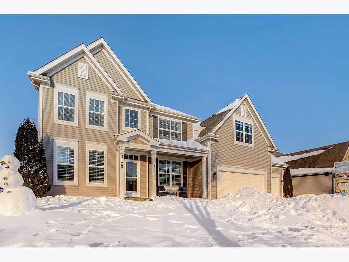 Homes Sold Cheswick Place Lake In The Hills Illinois, 3125 Henry