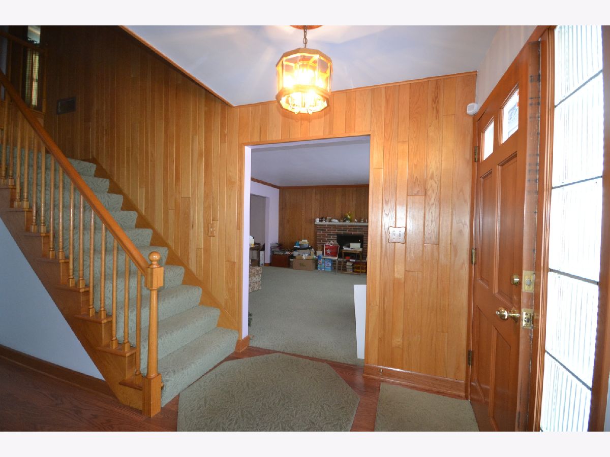 Homes Sold Country Knolls South Elgin Illinois, 149 Pauline