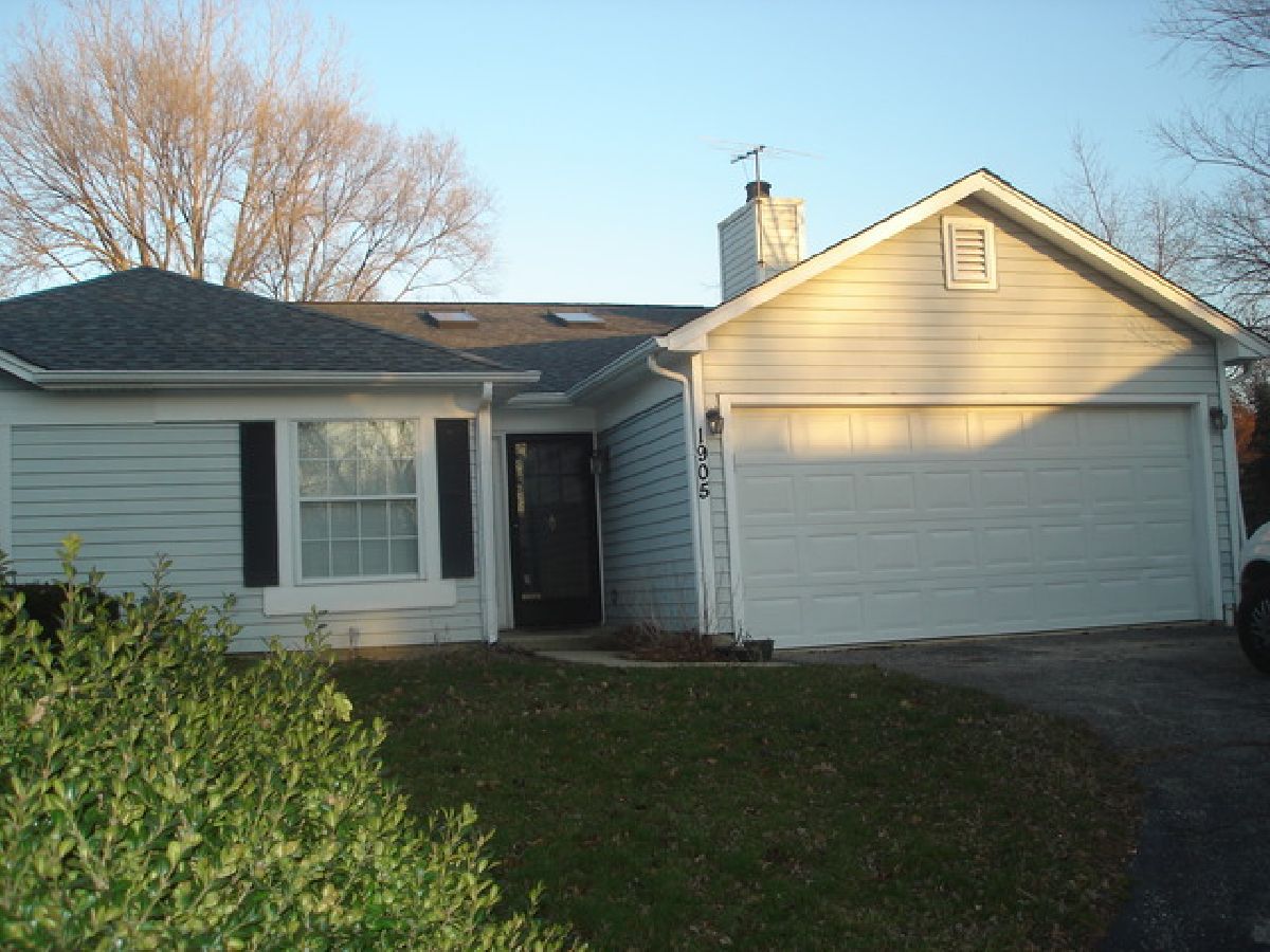 Townhomes Rented Ranchview Naperville Illinois, 1905 Appaloosa