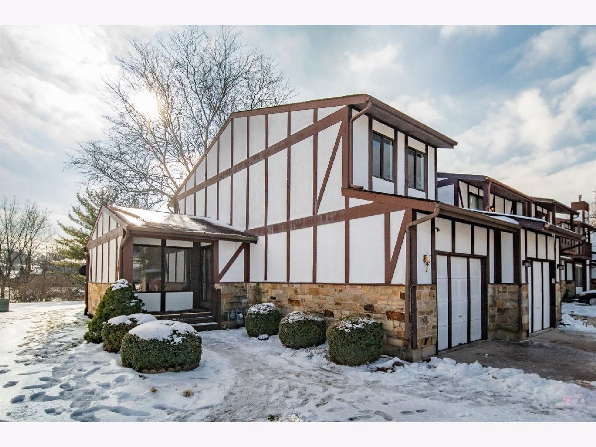 Homes & Townhomes Rented Prentiss Brook Terrace Downers Grove Illinois, 1719 Brookwood