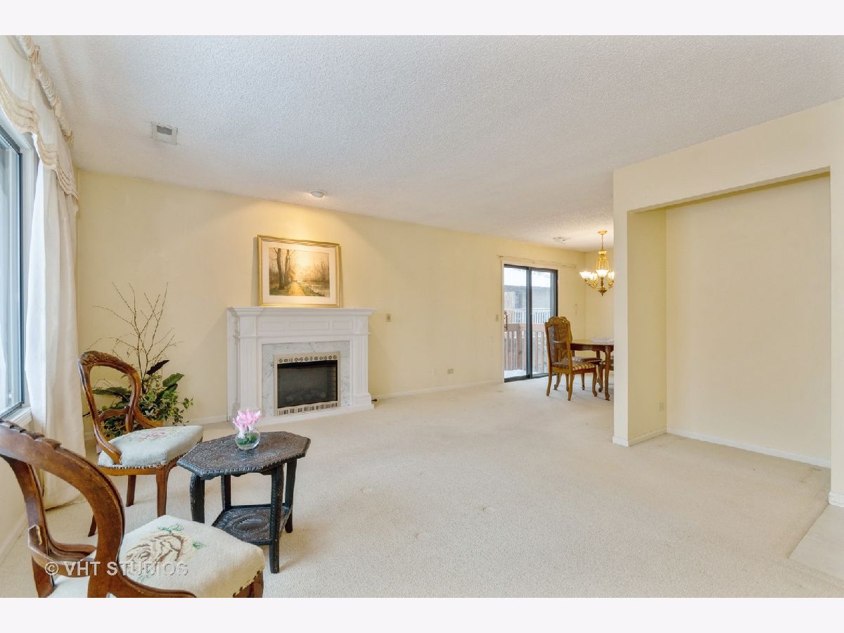 Condos & Townhomes & Homes Sold Pinebrook Meadows Geneva Illinois, 267 Harrison