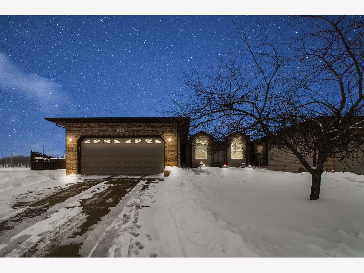 Condos & Townhomes Sold River Glen Joliet Illinois, 1209 Oleary