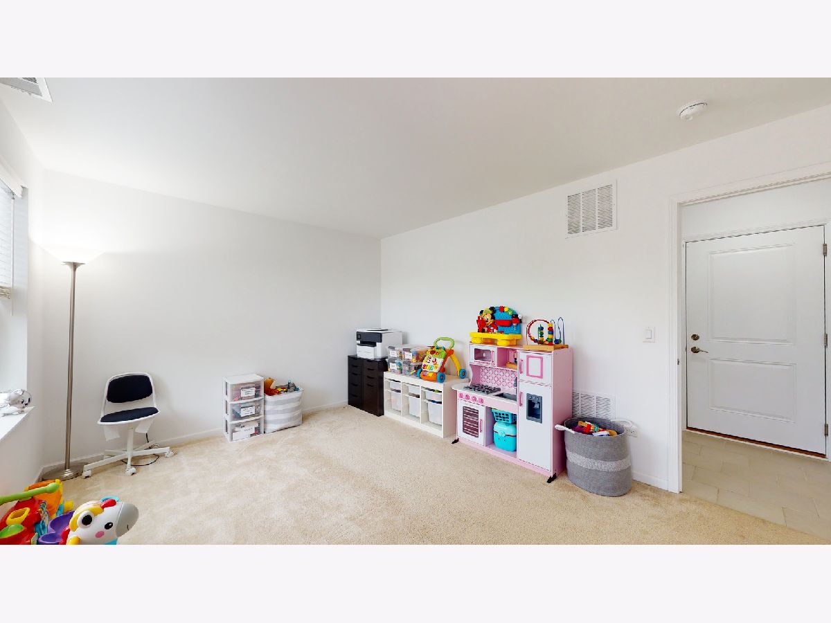 Condos & Townhomes Sold Lexington Chase Palatine Illinois, 825 Chase
