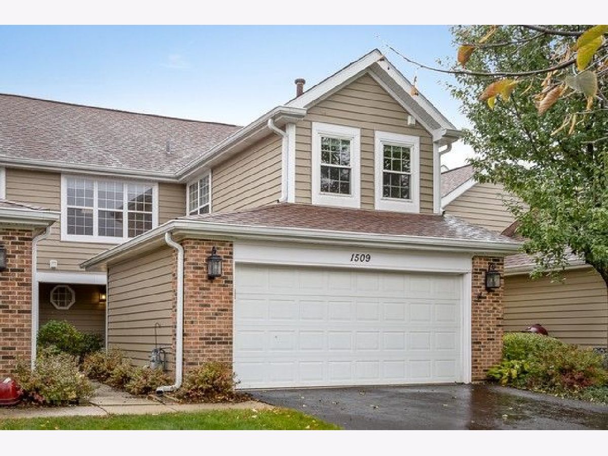Townhomes Sold Autumn Ridge Schaumburg Illinois, 1509 Whitman