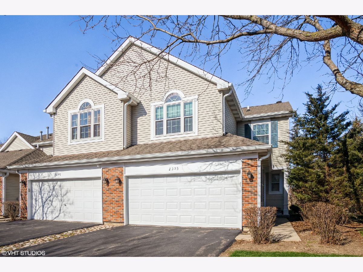 Townhomes & Condos Sold Blackberry Creek Hoffman Estates Illinois, 2303 Briar