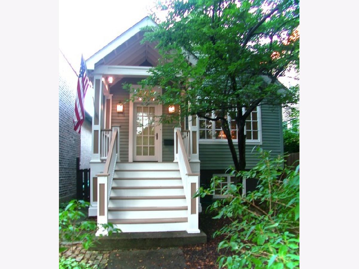 Homes & Condominiums Rented Graceland West Chicago Illinois, 1410 Berteau