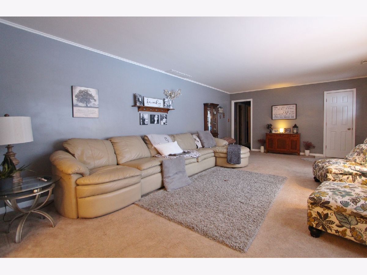  Sold Kinsman Illinois, 215 Emmett