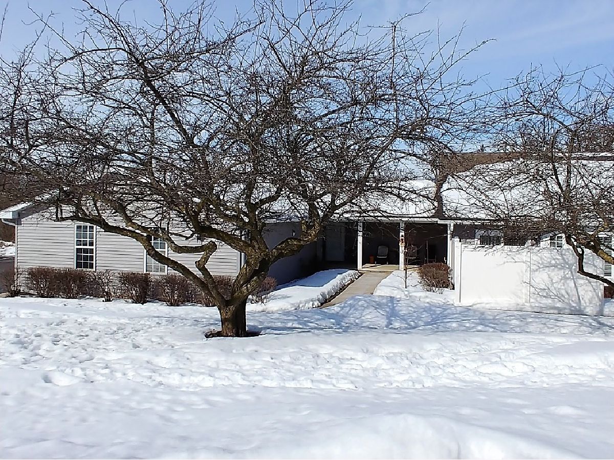 Waters Edge Mchenry IL, Condos & Townhomes & Homes For Sale & For Rent