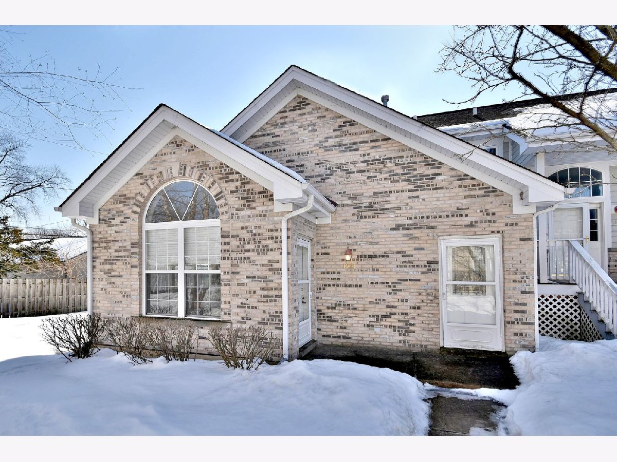 Townhomes & Condos Sold Rollingwood Colony Aurora Illinois, 1621 Tallwood