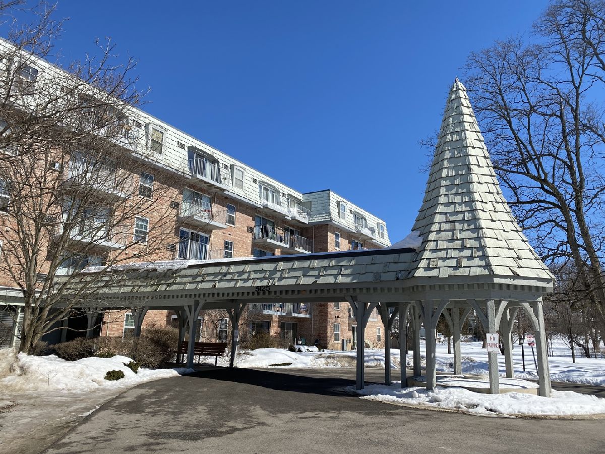 Condominiums & Homes Sold Maple Grove Downers Grove Illinois, 5125 Blodgett