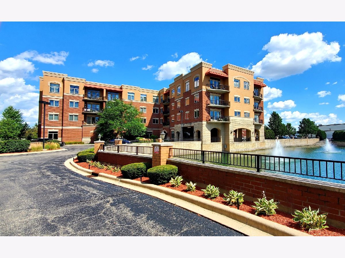 Condominiums Sold Venetian Pointe Addison Illinois, 1200 Foxdale