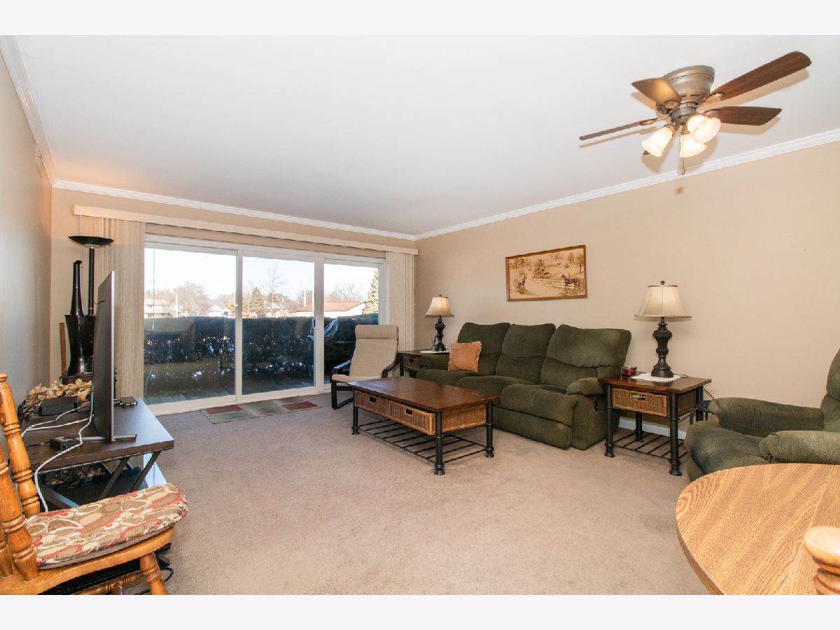 Condos & Townhomes Sold Chateaus Bloomington Illinois, 111 Rust