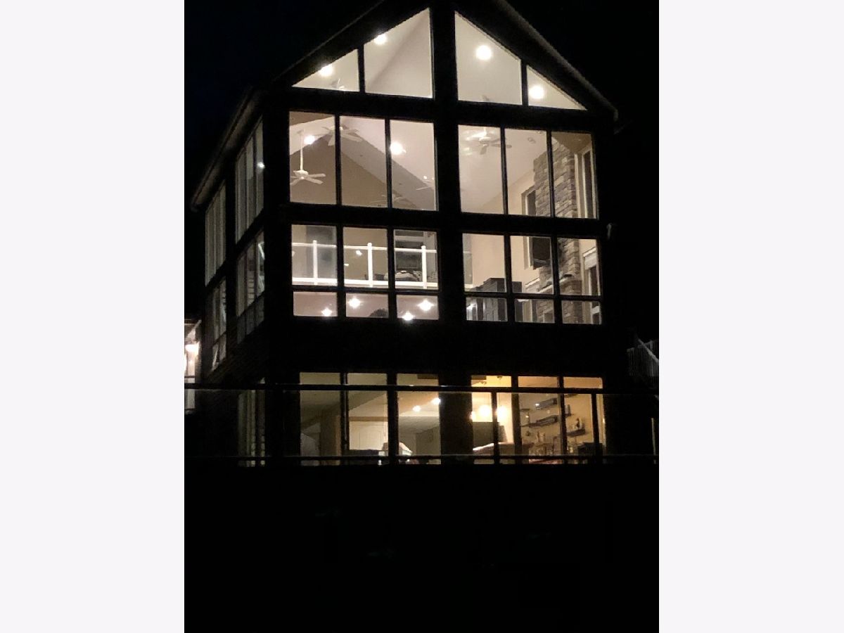 Homes & Condos & Townhomes Sold Cedar Crest Lake Villa Illinois, 39320 Cedar Crest
