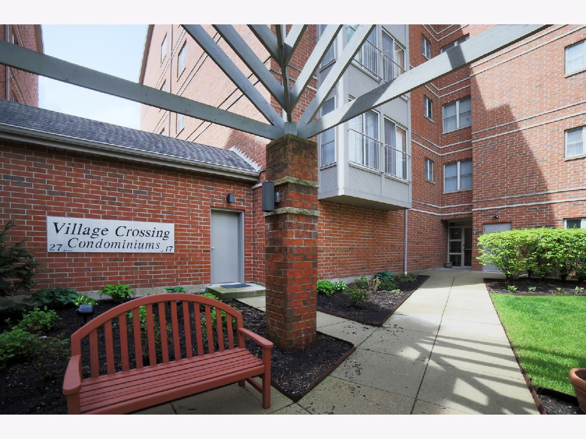 Condominiums Sold Village Crossing Roselle Illinois, 17 Hattendorf