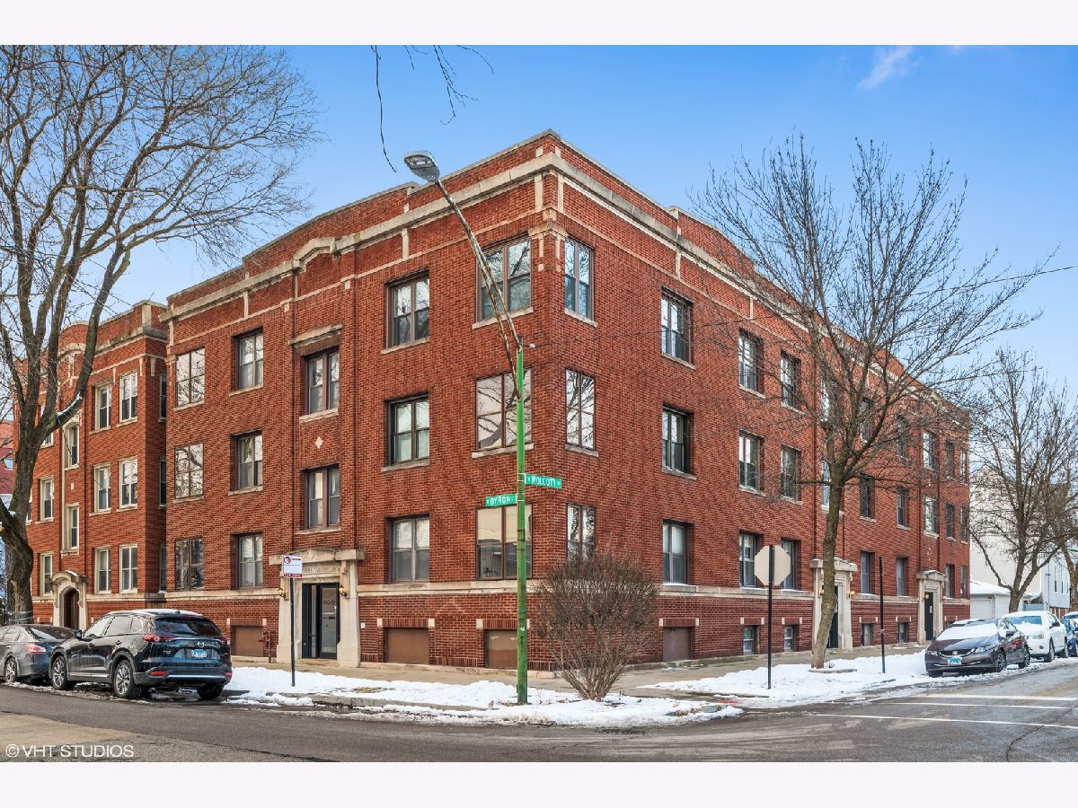 Condominiums Sold The Linn Chicago Illinois, 1900 Byron