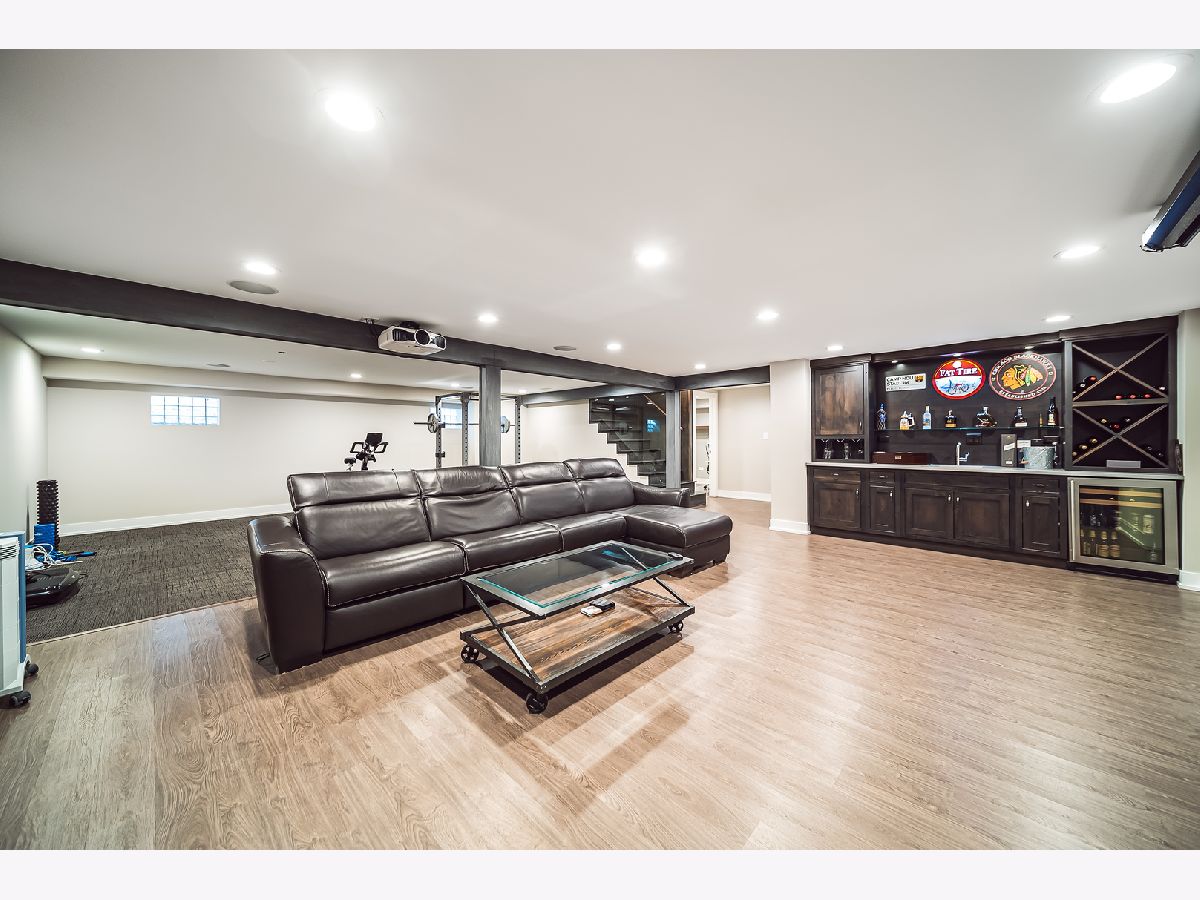 Homes & Condominiums Sold Hills Of Palos Palos Hills Illinois, 9633 Los Palos