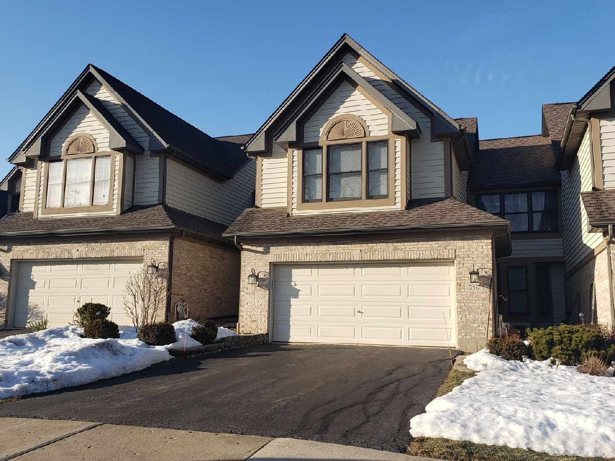 Townhomes & Homes Sold Abbey Woods Lombard Illinois, 510 Rosebud
