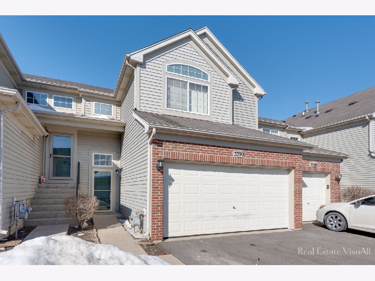 Townhomes Rented Shenandoah Townhomes Carpentersville Illinois, 3390 Blue Ridge