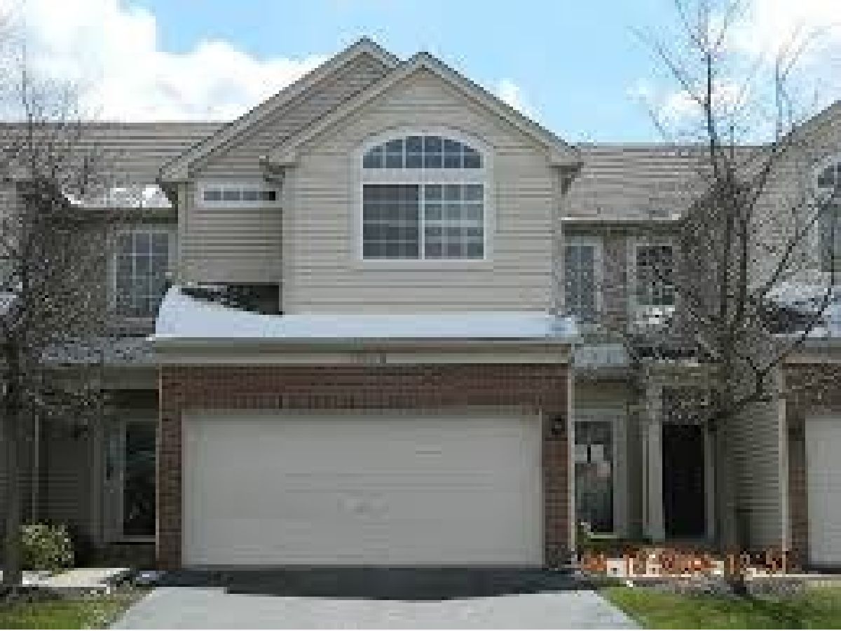 Townhomes & Homes Rented Willow Walk Lockport Illinois, 17551 Gilbert