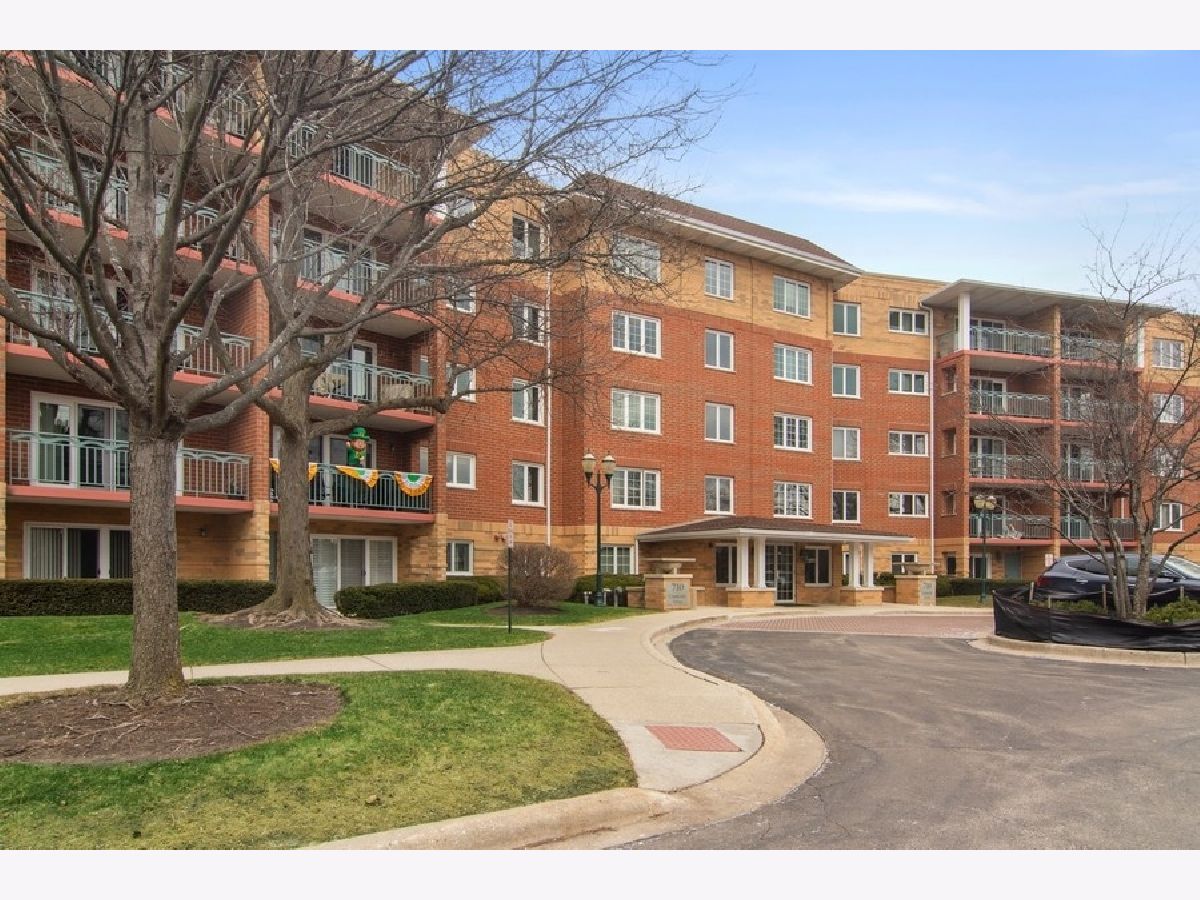 Creekside Mount Prospect IL, Condominiums For Sale & For Rent Sadie Winter Dana Cohen