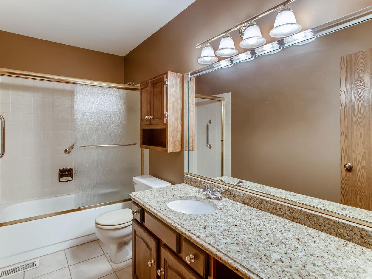 Homes Sold Foxdale Addison Illinois, 1315 Saddle Row