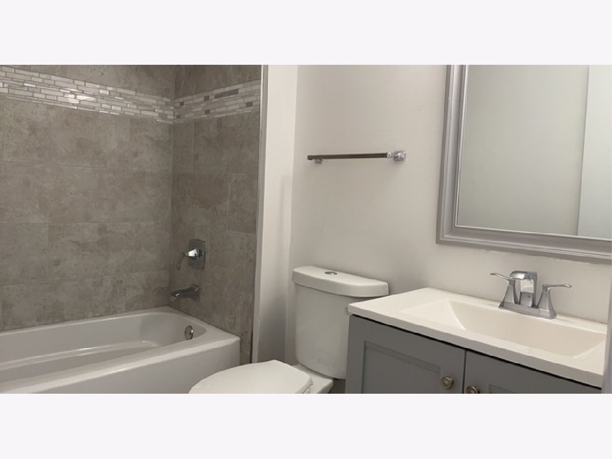 Condominiums Rented Brandenberry Park Arlington Heights Illinois, 2420 Brandenberry