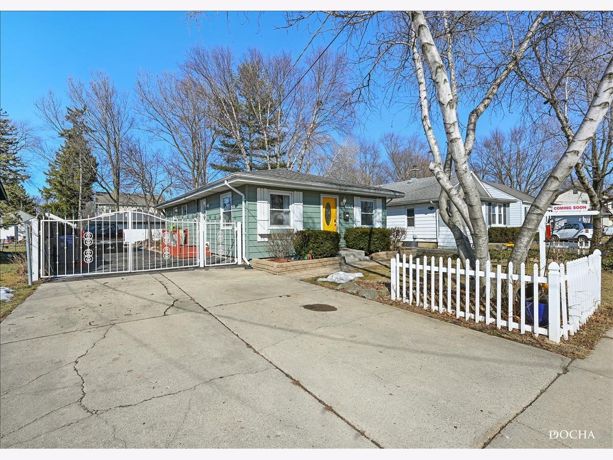 Homes Sold Trout Park Elgin Illinois, 694 Parkway