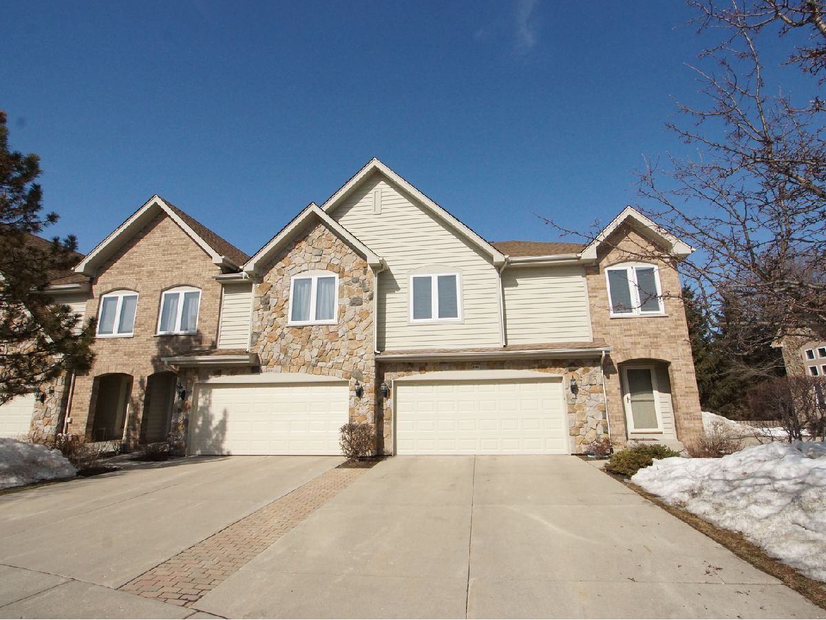 Townhomes Rented Noah's Landing Buffalo Grove Illinois, 226 Taylor