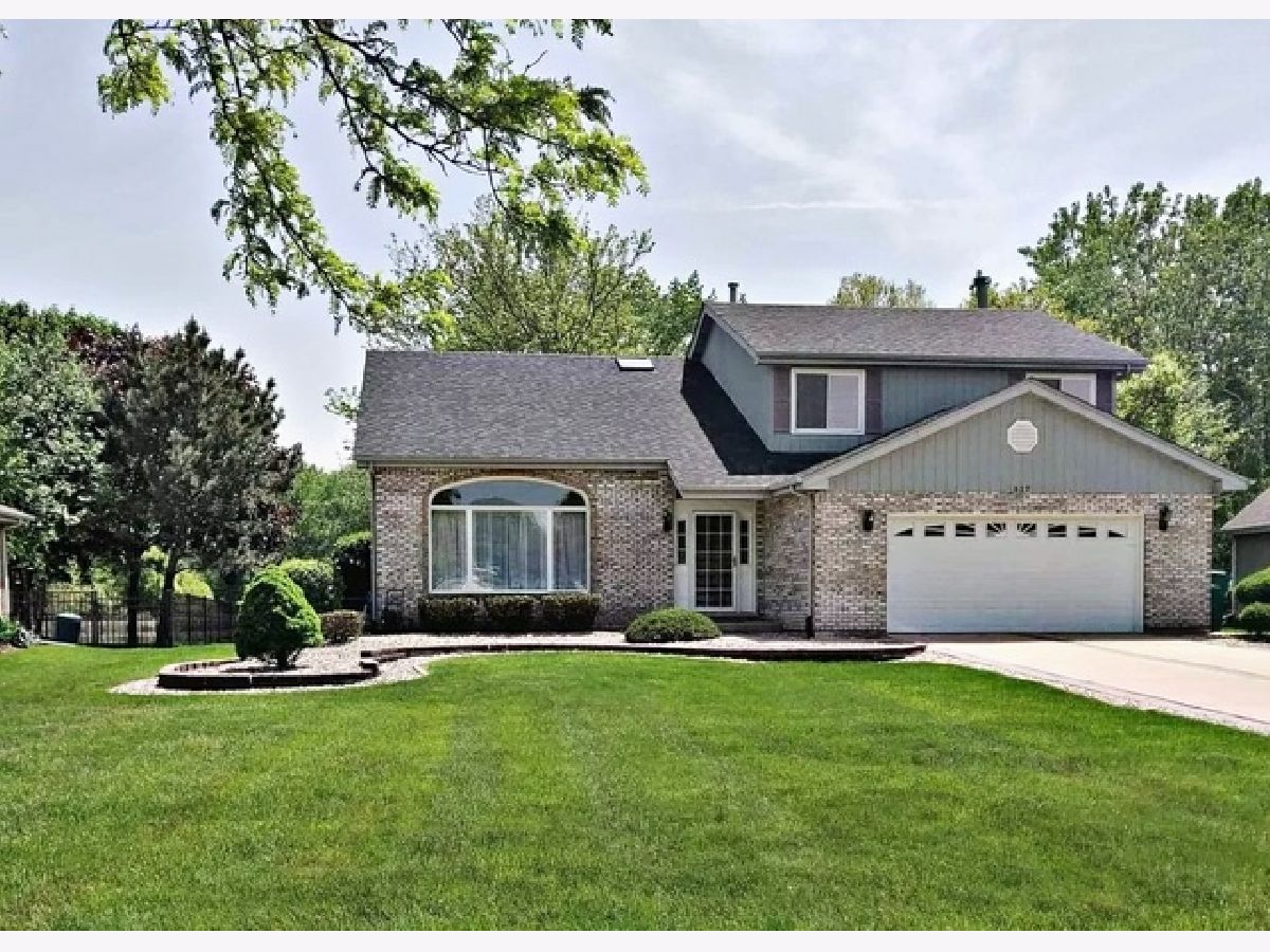 Homes Sold Lakewood Estates Romeoville Illinois, 817 Erie
