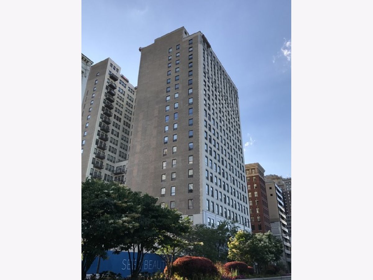 Condominiums Rented Michigan Avenue Lofts Chicago Illinois, 910 Michigan