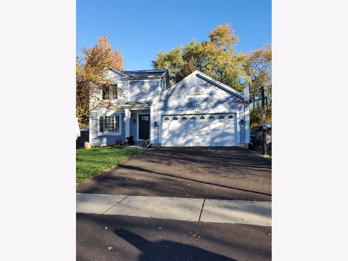 Homes Rented Golden Oaks Aurora Illinois, 881 Fallen Oak