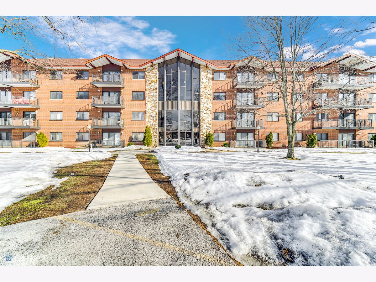 Condos & Townhomes & Homes Sold Flosswood Homewood Illinois, 2301 183rd