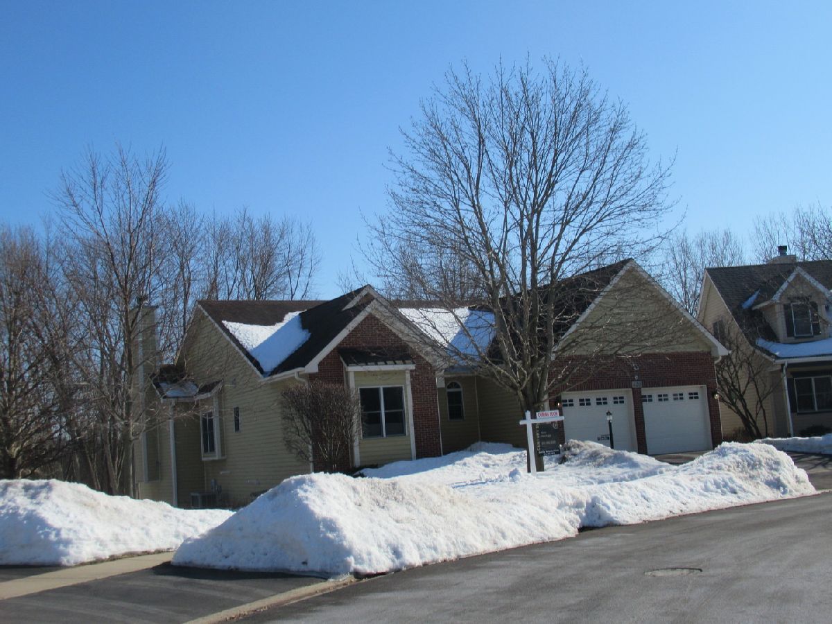 Homes Sold Country Ridge Woodstock Illinois, 620 Country Ridge