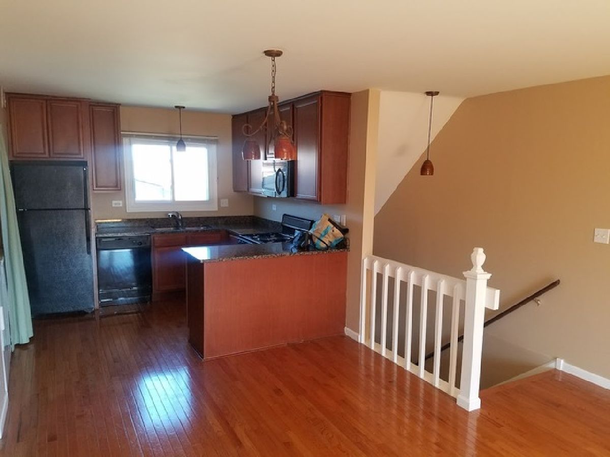 Condos & Townhomes Rented Parkview Estates Roselle Illinois, 685 Rosner