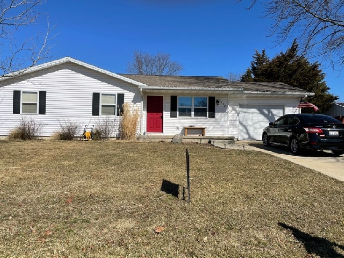 Homes Sold Rolling Hills Est Mahomet Illinois, 2112 Mallard