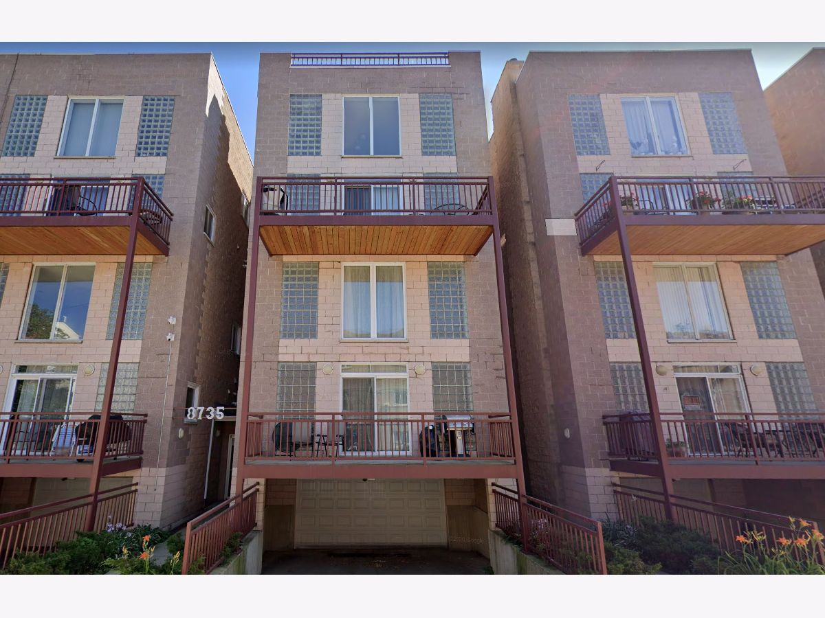 Condominiums Rented Evelyn Terrace Chicago Illinois, 8735 Catherine