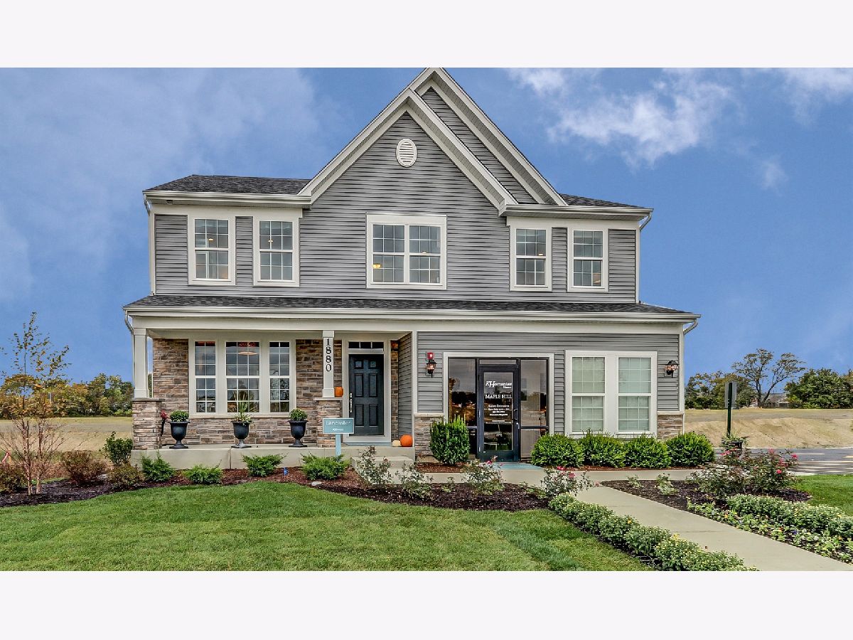 Homes Sold Maple Hill Mundelein Illinois, 1670 Savannah