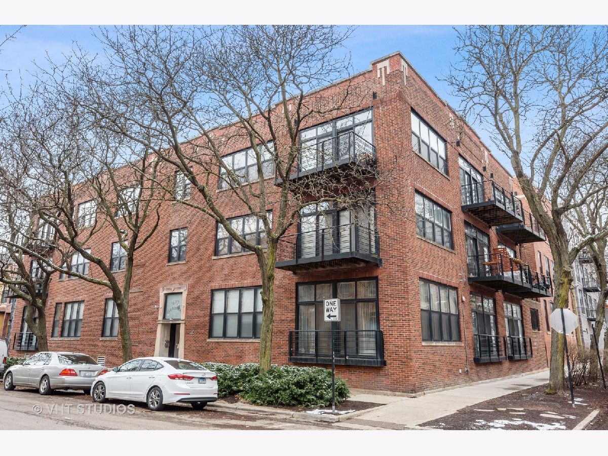Condominiums Sold Ironwerks Lofts Chicago Illinois, 1670 Claremont