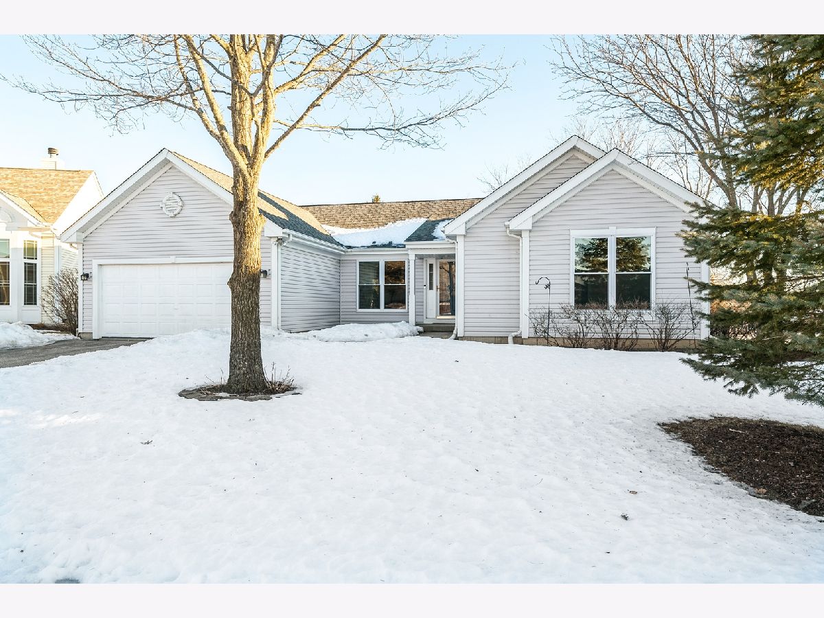 Homes Sold Winddance Lake Villa Illinois, 887 Breeze